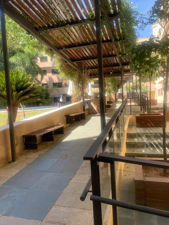 Apartamento Proximo Al Centro De 2 Dormitorios Con Piscina. Seville Exterior photo