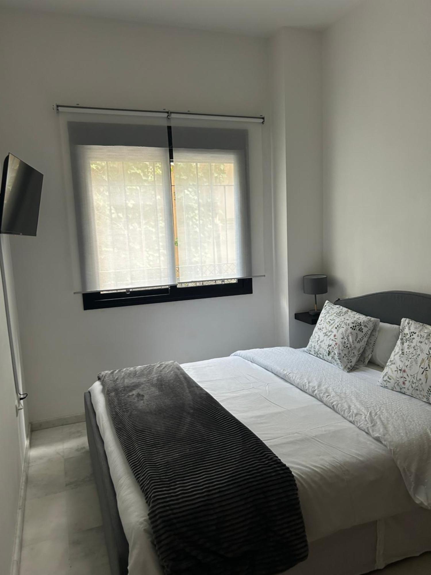 Apartamento Proximo Al Centro De 2 Dormitorios Con Piscina. Seville Exterior photo